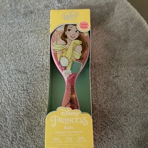 Disney beauty and the beast wet brush brand new